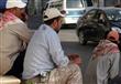 عمال بالنيل لرصف الطرق أمام مجلس الوزراء: ''الحقنا