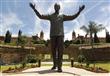 أرنب في أذن تمثال مانديلا يثير غضب حكومة جنوب إفري