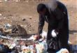 فى مصر .. البحث عن الرزق في صناديق القمامة 