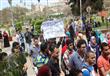بالصور - طلاب ''جبهة الثوار'' يتظاهرون بجامعة عين 