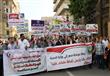 بالصور- أطباء ينظمون مسيرة لمجلس الوزراء للمطالبة بتعديل قانون المهن الطبية