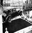 سيارة هتلر المدرعة التي تم شحنها للولايات المتحدة الامريكية بعد أنتهاء الحرب العالمية الثانية سنة 1947 و توجد الان في معرض للسيارات النادرة بكندا     