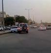 دورية سعودية تقبض على سيارة هاربة 