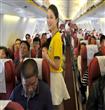 شركة طيران صينية تغير زي المضيفات الرسمى إلى قمصان منتخب البرازيل                                                                                     