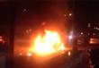 بالفيديو.. أنصار الإخوان يحرقون سيارة أجرة في شارع