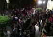 بالصور..عشرات الناشطون يصلون الفجر أمام نقابة الصحفيين قبل توجههم لغزة