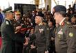 وزير الدفاع يشهد حفل انتهاء التدريب الاساسي لطلبة الكليات والمعاهد العسكرية                                                                           