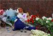 مواطنون يضعون إكليلًا من الزهور أمام السفارة الروسية تضامنًا مع حادث الطائرة المنكوبة (6)                                                                                                               