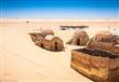 في الفيلم، مدينة تاتوين مدينة حارقة تحفها شمسين، مما يجعل صحراء تونس المكان المناسب.                                                                                                                    
