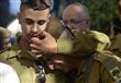 جنود إسرائيليون ينهارون خلال التدريبات والضباط يعا