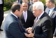 الرئيس الفلسطيني محمود عباس ونظيره المصري عبد الفت