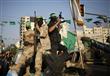 إسرائيليون يساعدون حماس في تعزيز قدراتها العسكرية 
