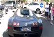 بالفيديو.. فتاة تدفع 500 يورو نظير ركن سيارتها الـ"بوجاتي"!