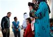 ديفيد كاميرون يزور اللاجئين السوريين في مخيم بلبنان                                                                                                                                                     