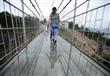 الصين تفتتح أطول جسر زجاجي في العالم (7)