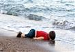 دفن الطفل السوري الغريق (5)                                                                                                                                                                             