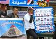 مواطنون بميدان التحرير (1)                                                                                                                                                                              