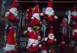 شراء بابا نويل واحتفالات الكريسماس (2)                                                                                                                                                                  