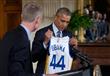أوباما يستقبل بطل الدوري الأمريكي لكرة السلة (9)                                                                                                                                                        