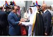حرص الملك سلمان على رفع يده متشابكة مع يد الرئيس السيسي، قبل مغادرته للقاهرة (2)                                                                                                                        