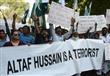 باكستانيون يطلقون هتافات منددة بالطاف حسين خلال تظ