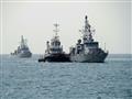 السفينتان الحربيتان الاميركيتان ثاندبولت (يسار) وس