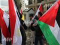 أعلام مصرية وفلسطينية في رام الله (أ ف ب)