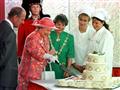 ملكة بريطانيا تحتفل بعيد زواجها                                                                                                                                                                         