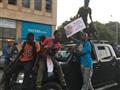 فرحة في شوارع العاصمة هراري بسبب تنحي موجابي (2)                                                                                                                                                        