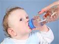 هل تناول الطفل الرضيع المياه قد يؤدي للوفاة ؟