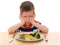 كيف تشجعين طفلك على تناول الأكل الصحي؟