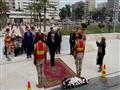 محافظ بورسعيد يضع إكليل الزهور على النصب التذكاري (4)                                                                                                                                                   