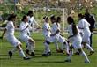 لاعبات كرة قدم خلال حصة تدريبية في عمان في 11 اذار