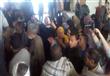 متظاهرو الخبز يمنعون رئيس دسوق من مغادرة (3)                                                                                                                                                            