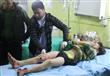 علاج طفل في مستشفى في خان شيخون بعد هحوم بالغازات 