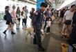 دورية للشرطة في محطة للقطارات في بانكوك في 20 نيسا