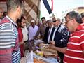 محافظ الشرقية يفتتح معرض أهلاً رمضان (1)