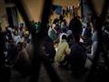 معاناة مهاجرين محتجزين يتعرضون للتعذيب في ليبيا