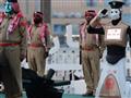 دبي.. رجل الشرطة الآلي يشارك في إطلاق مدفع الإفطار (4)                                                                                                                                                  