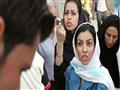 نساء إيرانيات يعبرن عن كراهيتهن لغطاء الرأس