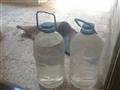 تخزين المياه في جراكن وزجاجات