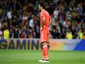 الخيبة ظاهرة على حارس يوفنتوس جانلويجي بوفون بعد تلقيه الهدف الثالث أمام برشلونة الاسباني في دوري ابطال اوروبا على ملعب كامب نو، برشلونة، في 12 ايلول/سبتمبر