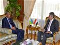 وزير الطيران يبحث مع سفير جيبوتي تعزيز العلاقات ال