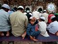 ما حكم إصطحاب الطفل الغير مميز إلي المسجد؟