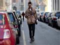 أزياء غريبة للرجال تغزو شوارع "ميلانو" بإيطاليا                                                                                                                                                         