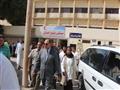 محافظ الفيوم يزور طالبات الثانوي ضحايا الاختناق داخل الفصل بالمستشفى (3)                                                                                                                                
