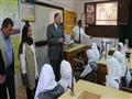 محافظ الفيوم يزور طالبات الثانوي ضحايا الاختناق داخل الفصل بالمستشفى (5)                                                                                                                                