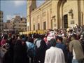 امتلاء ساحات المسجد الابراهيمي بالمحتفلين                                                                                                                                                               