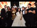  إطلالة "ذهبية" جذابة لدنيا سمير غانم في حفل زفاف شيماء سيف                                                                                                                                             