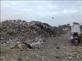 القمامة تحاصر المدخل الرئيسي لقرية بنجا بسوهاج   (